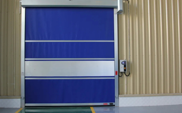 选择乌尔禾快速乌尔禾卷帘门时的注意事项