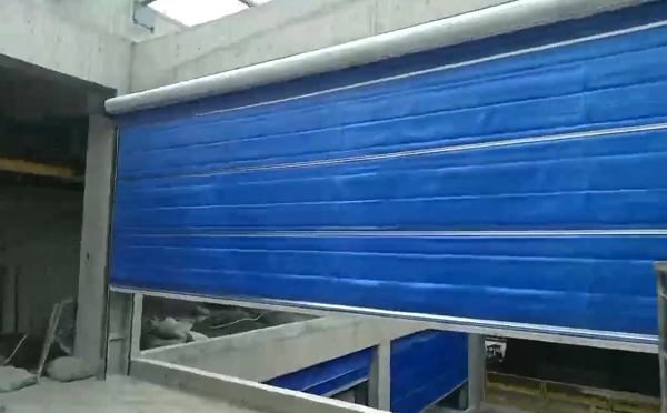 大型物流园区完成乌尔禾防火门整体安装工程